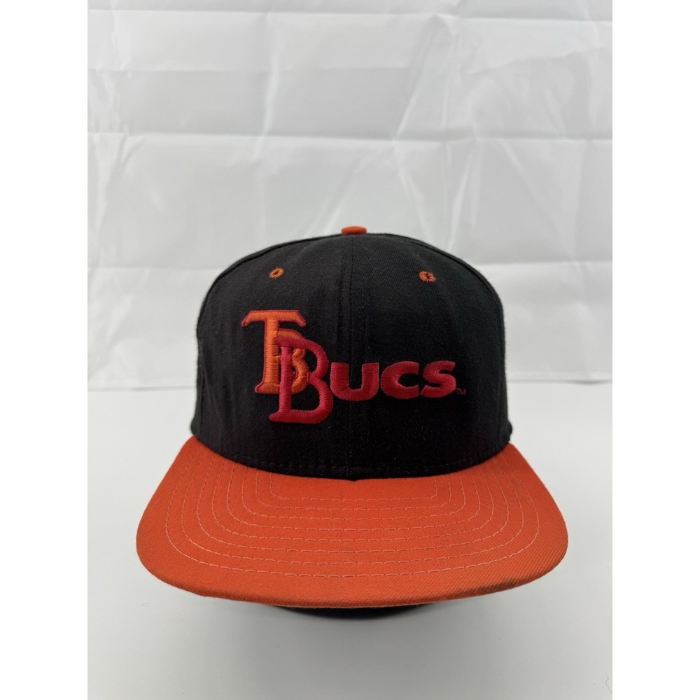 Vintage New Era Pro Model Tampa Bay Buccaneers Bucs NFL Snapback Hat Creamsicle